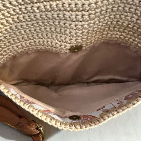 Sakroots Bohemian Crochet Zip Closure Adjustable Crossbody Neutral Tan Blue - Picture 8 of 10